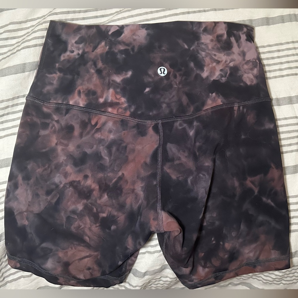 Lululemon Align 6” short